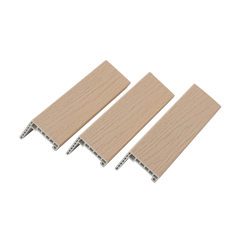Architrave de porte WPC