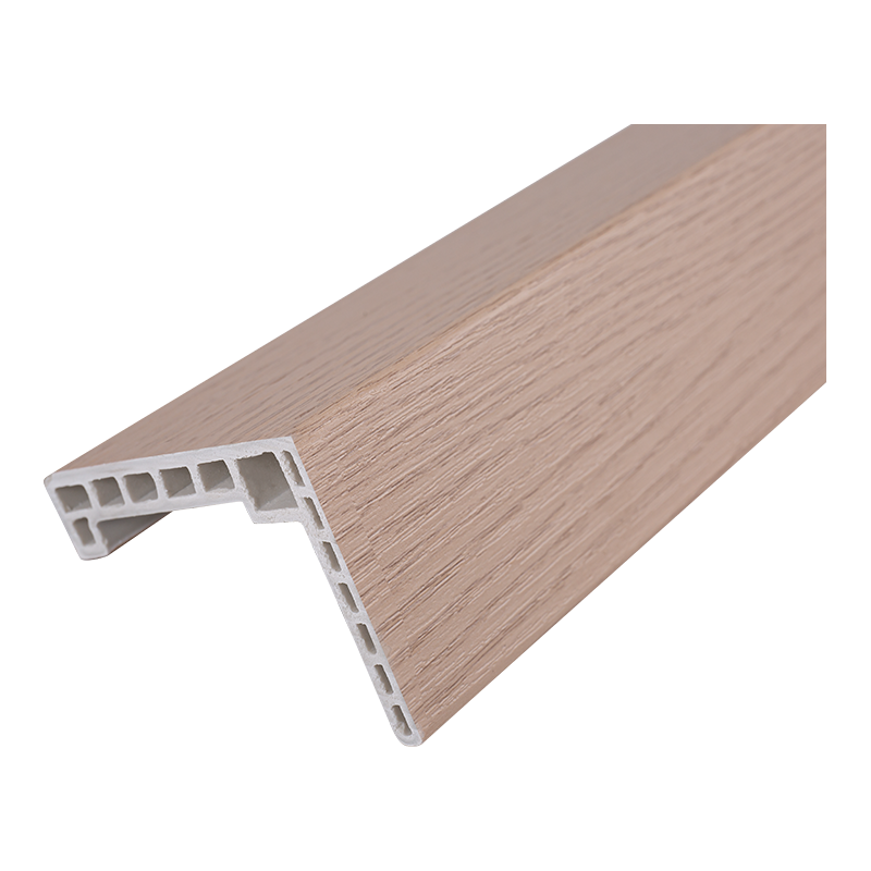 Architrave de porte WPC